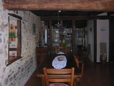 salle à manger chambres d'hôte Les Ecots salle à manger chambres d'hôte Les Ecots